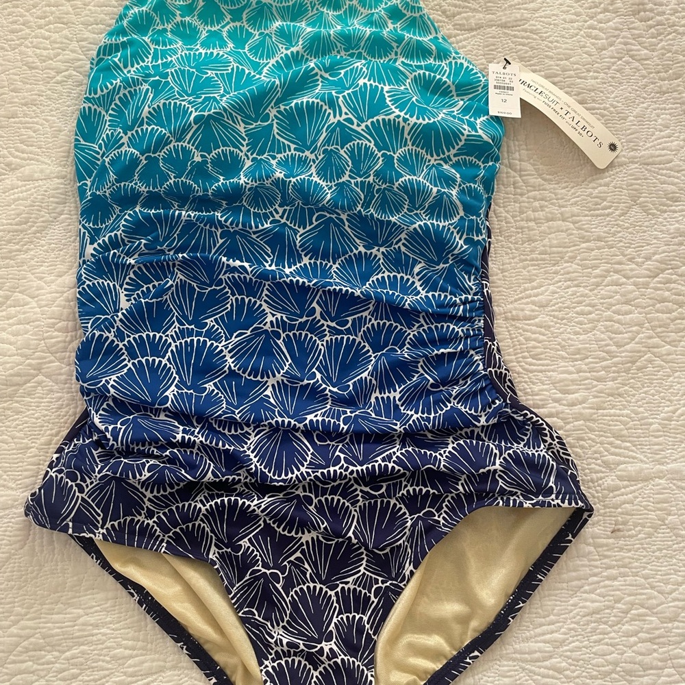 NWT MiraclesuitX Talbots Multi Ambre Blues with Shell DesignOne Piece Swimsuit